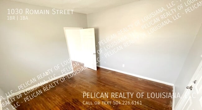 Building Photo - 1030 Romain St