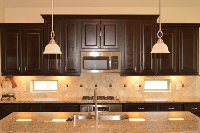 Foto del edificio - 4803 Basil Clear Trail