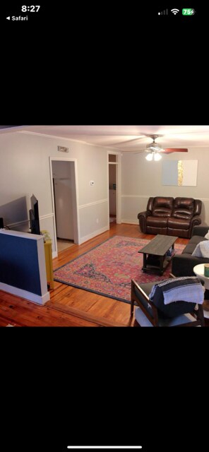 Building Photo - 802 S Bonham Rd