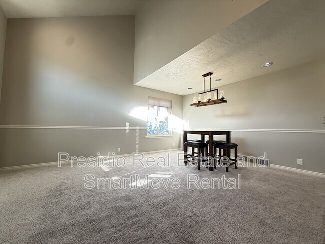 Foto del edificio - 3408 S Huntington Dr