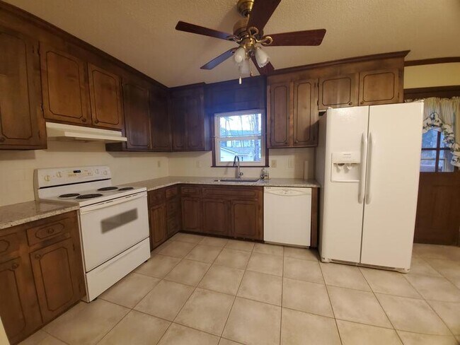 Foto del edificio - 5737 Johnson Pond Rd