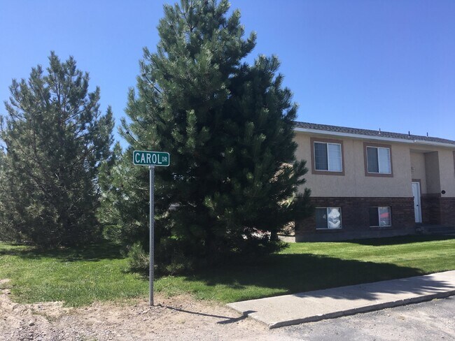 Foto del edificio - Fully remodeled 2 bedroom/1 bathroom apartment for rent in Blackfoot!