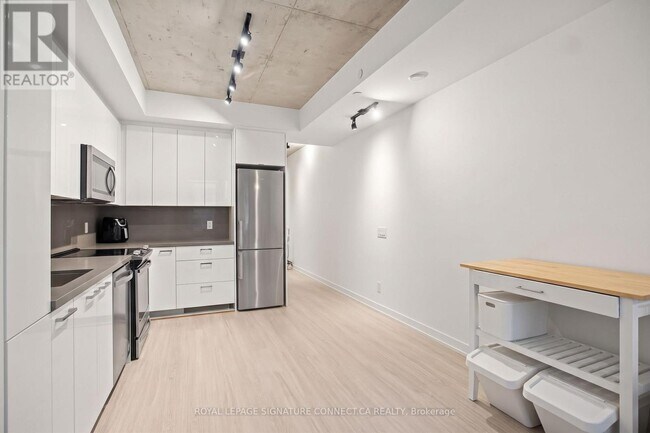 Photo du bâtiment - 195 McCaul St