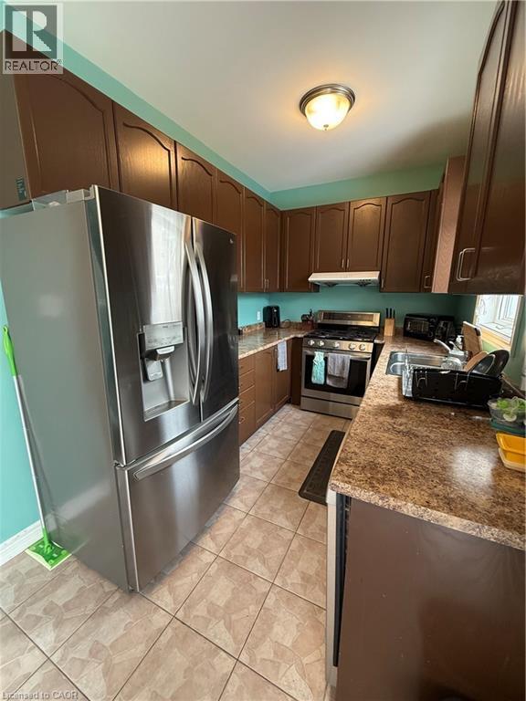 Building Photo - 55 Peachwood Crescent