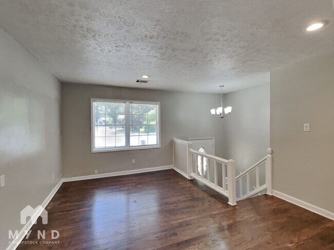 Building Photo - 6601 Black Bend Ct