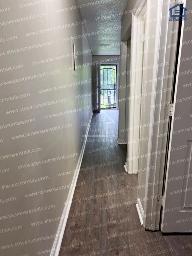 Building Photo - Your Slice of Sweet Home