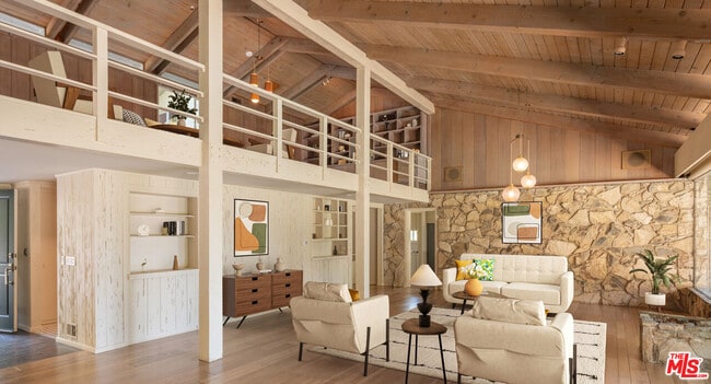 Building Photo - 1365 N Wetherly Dr