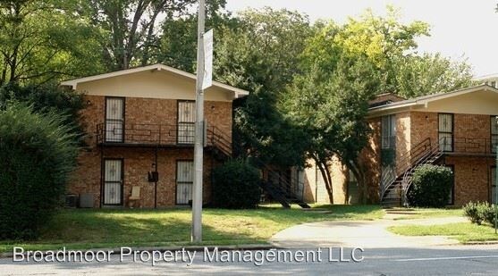 Primary Photo - 1261 Peabody Ave
