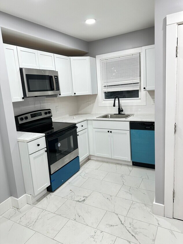 Foto del edificio - 130 Oak Grove Ave