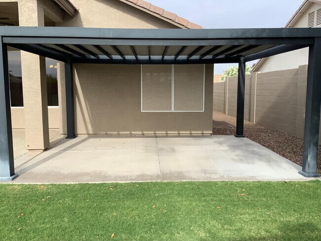 Building Photo - 20953 N 79th Dr