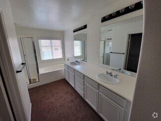 Building Photo - 973 Yosemite Dr