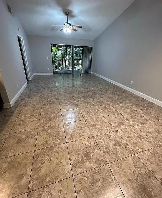 Foto del edificio - 1999 NW 4th Ave