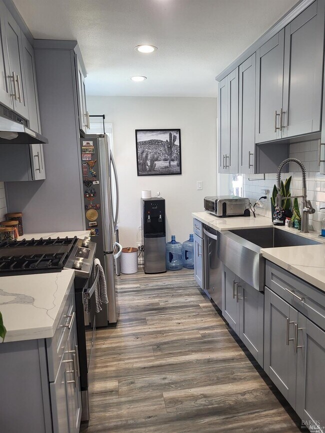 Foto del edificio - 120 Laguna St