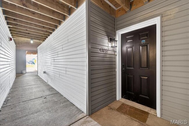 Building Photo - 4103 Spring River Dr