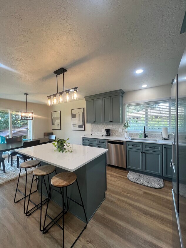 Foto principal - 2600 E Harrison Ave