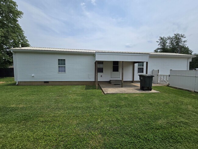 Foto del edificio - Charming 2 Bed, 1 Bath Home on Secluded De...