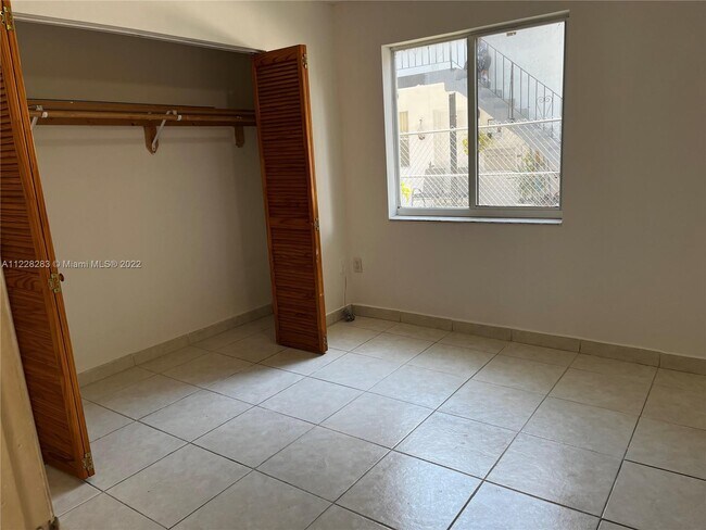 Foto del edificio - 181 NW 47th Ave