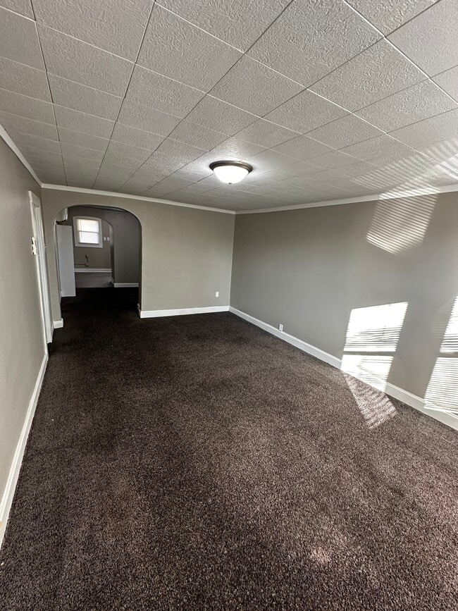 Building Photo - 212 N Fifth St.