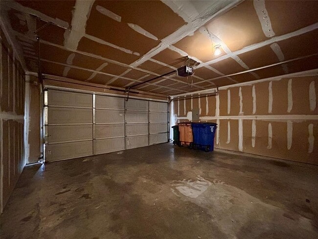 Building Photo - 1016 Catalpa St