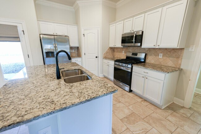 Foto del edificio - Beautiful 3 bedroom/2 bathroom in Willow Heights