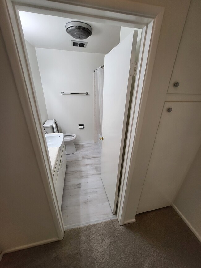 Foto del edificio - 2302 E 2nd St