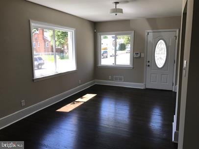 Foto del edificio - 4621 Greenhill Ave