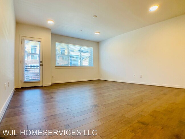 Building Photo - 3 br, 3.5 bath House - 1465 158th Ct NE