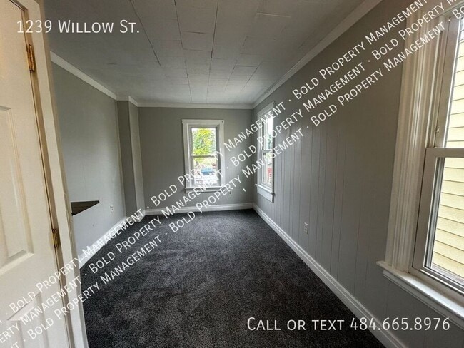 Building Photo - 1239 Willow St