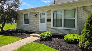 Building Photo - 1303 Kingsbury Dr