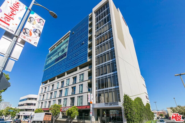 Foto del edificio - 3223 W 6th St