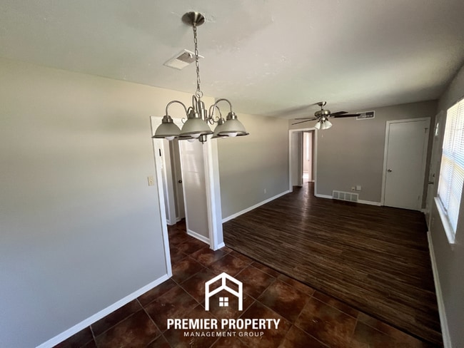 Foto del edificio - 3124 S Goodlett St