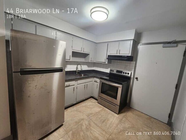 Foto del edificio - 40-44 Briarwood Ln