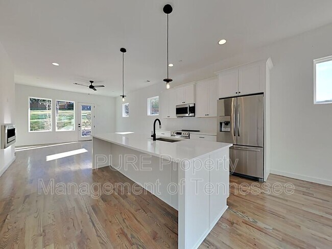 Building Photo - 1208 Watts Terrace