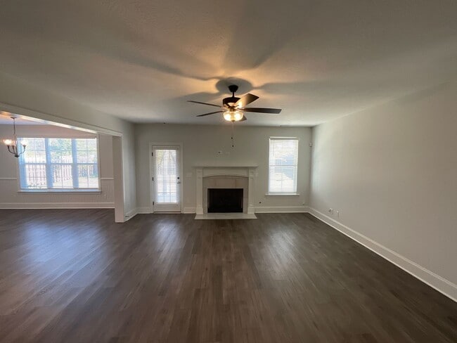 Foto del edificio - 883 Lynbrook Ct