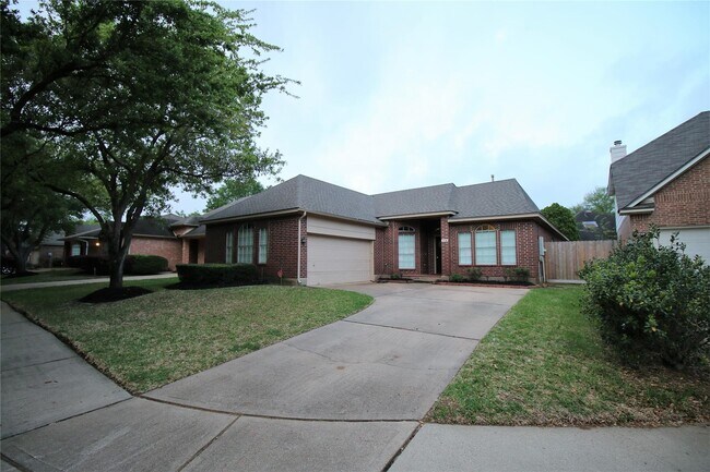 Foto del edificio - 114 Chandler Ct