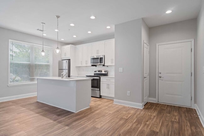 Building Photo - Mirador at Peachtree