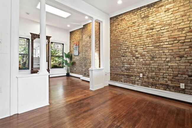 Foto del edificio - 638 Jersey Ave