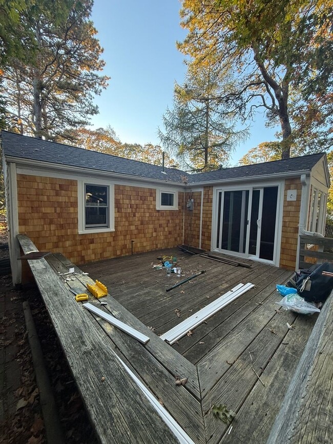 Building Photo - Newly renovated 2bed/1bath home in West Ya...