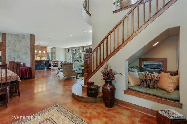 Building Photo - 1203 Oak Trail Dr
