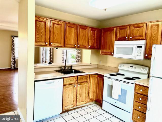 Building Photo - 400 Schooner Way