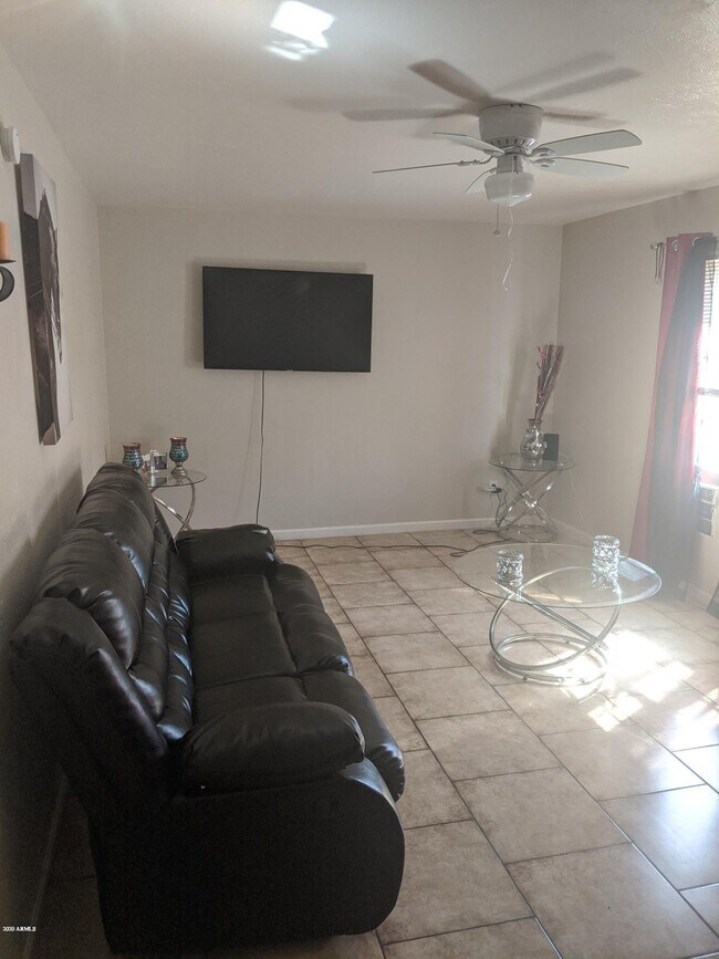 Foto del edificio - 2020 N 26th Pl