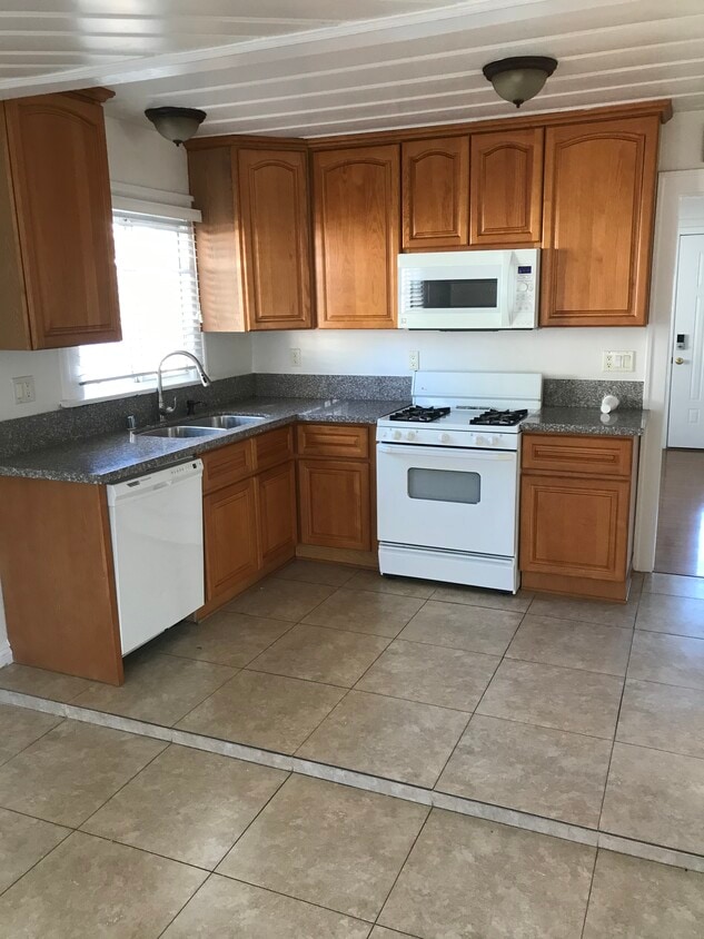 11033 Cohasset St, Sun Valley, CA 91352 House for Rent in Sun Valley