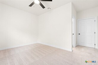 Building Photo - 209 S 18th St