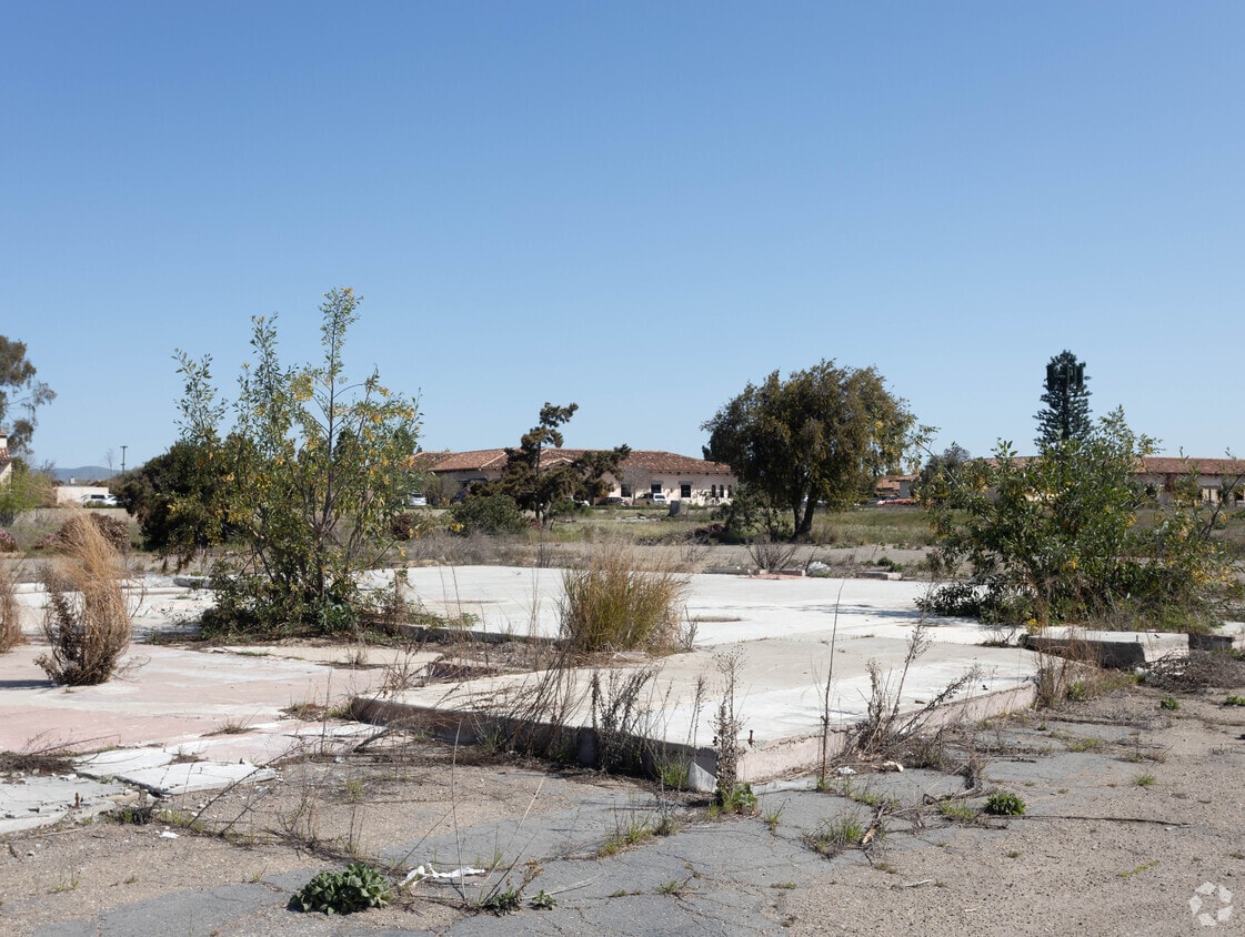 Santa Maria Studios Apartments in Santa Maria, CA