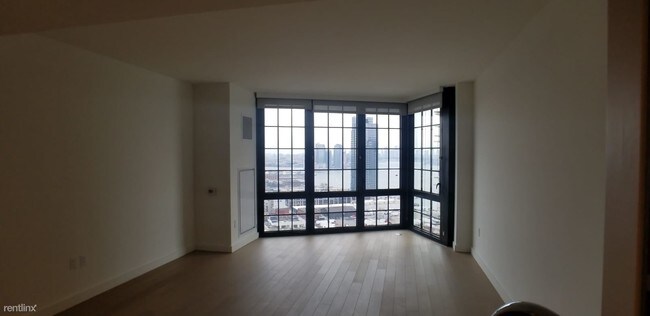 Foto del edificio - 2 br, 1 bath  - 41 Blue Slip 205