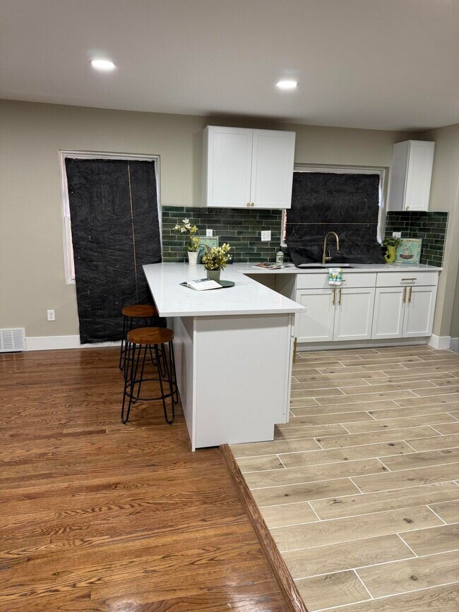 Foto del edificio - 16540 Marlowe St