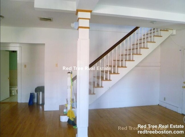 Photo - 12 Verndale St Apartment