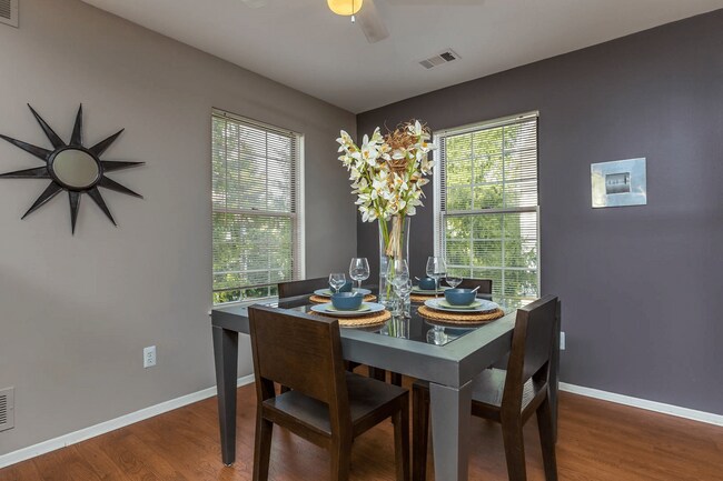 Foto del edificio - Village Club of Farmington Hills