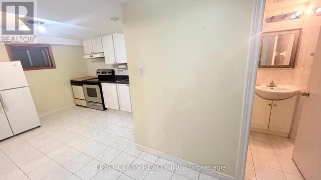 Building Photo - 81 Apache Trail