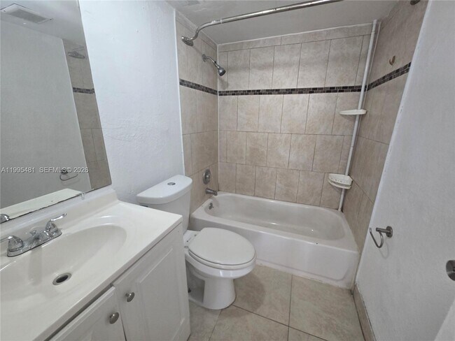 Foto del edificio - 1750 NW 55th Ave